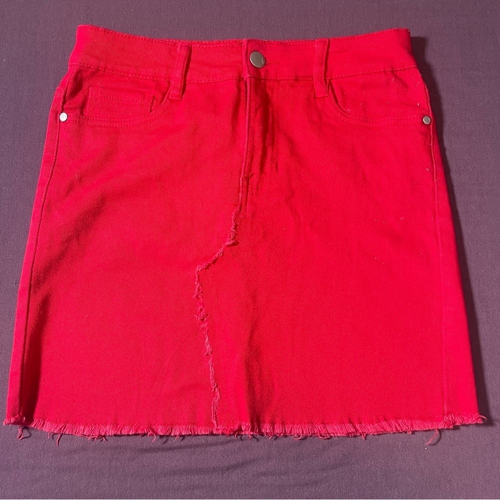 Red Jean Mini Skirt Frayed Bottom, Asymmetrical Line, Pockets - Size 3/26